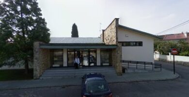 Centro social y biblioteca de San Claudio / San Cloyo