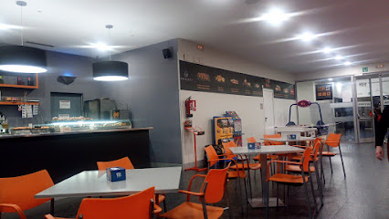 Restaurante "Com.es Gamarra"