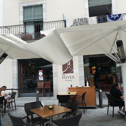 The River Café Girona